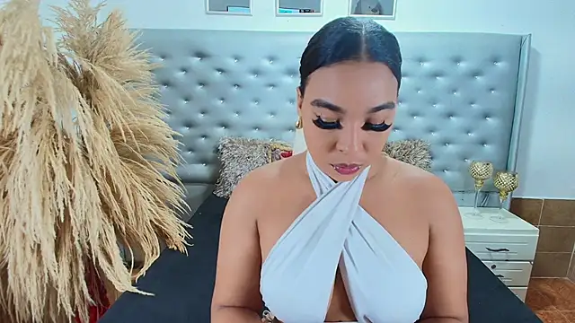 EileenBenzon online show from February 2025 04:09:02 PM