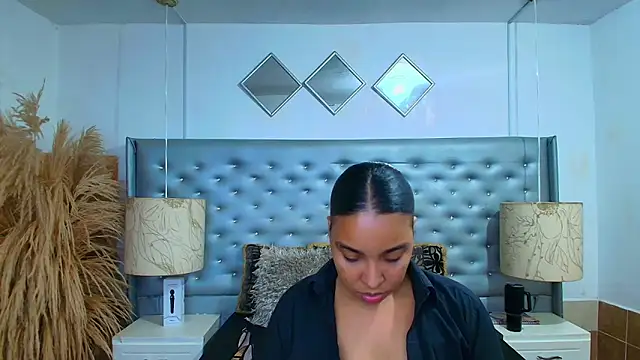 EileenBenzon online show from November 2025 02:54:01 PM