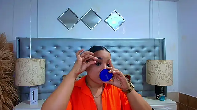 EileenBenzon online show from November 2025 05:50:02 AM