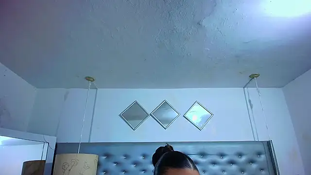 EileenBenzon online show from March 2026 07:28:01 PM