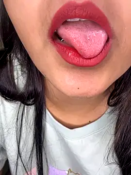 Black baby online show from November 2025 10:04:02 PM