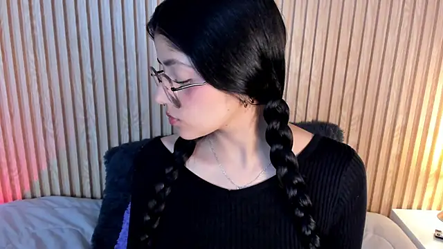 lana dol online show from September 2025 01:38:02 PM