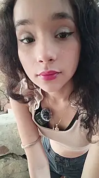 sweet outdoor charm online show from April 2026 03:17:02 PM