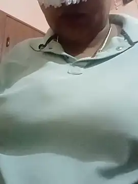 Snapshot of seemi_bhabhi chatting on February 2025 12:42:01 AM seemi bhabhi online show from February 2025 12:42:01 AM