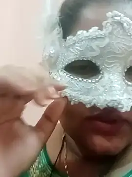 Snapshot of seemi_bhabhi chatting on February 2025 03:58:02 PM seemi bhabhi online show from February 2025 03:58:02 PM