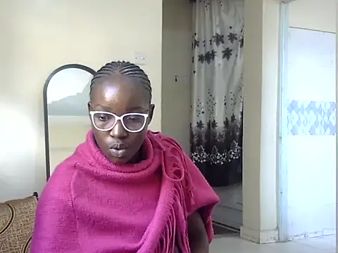 Snapshot of Chichii- chatting on December 2025 10:57:01 AM Chichii- online show from December 2025 10:57:01 AM