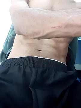 Snapshot of bbehemothh chatting on December 2025 06:02:01 PM bbehemothh online show from December 2025 06:02:01 PM