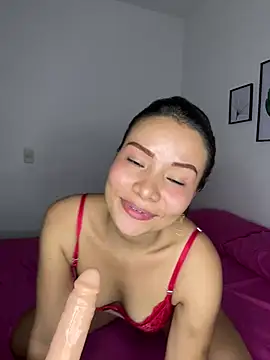 Snapshot of Rousse_blue chatting on December 2024 09:28:02 AM Rousse blue online show from December 2024 09:28:02 AM