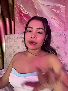 Snapshot of Rousse_blue chatting on November 2025 03:31:02 AM Rousse blue online show from November 2025 03:31:02 AM