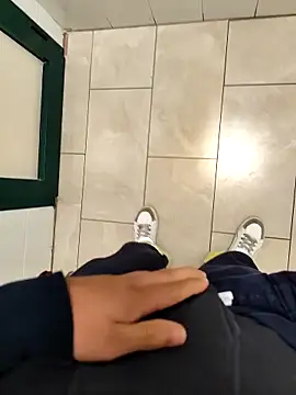 coppiapazza online show from September 2025 09:17:02 PM