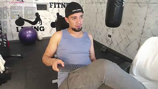 Edward max online show from February 2025 05:44:02 AM