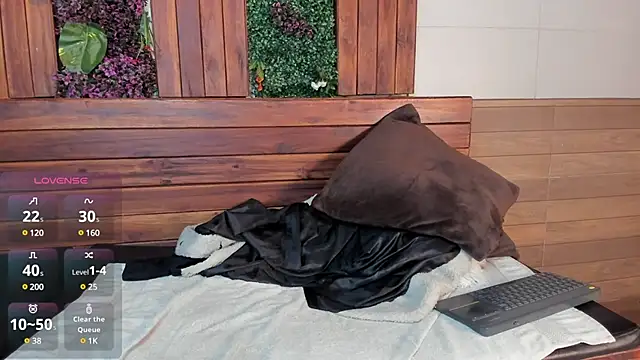 Edward max online show from March 2025 09:39:02 AM