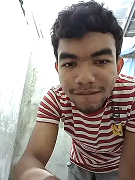 Reynold2608 online show from December 2024 04:14:02 PM