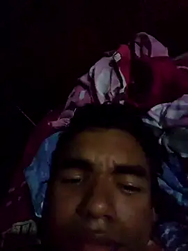 Reynold2608 online show from April 2026 01:42:02 AM