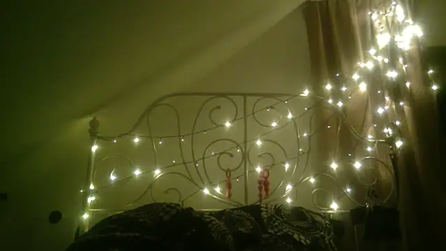 DevilsAngel13 online show from December 2024 04:29:02 AM