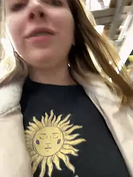 Sunny   Bunny online show from December 2024 06:50:02 PM