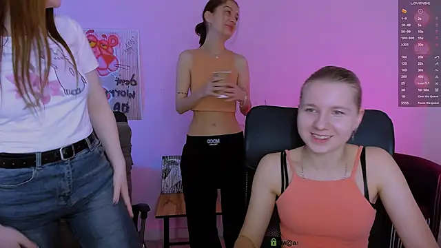 pure radiance1 online show from November 2025 10:18:01 AM