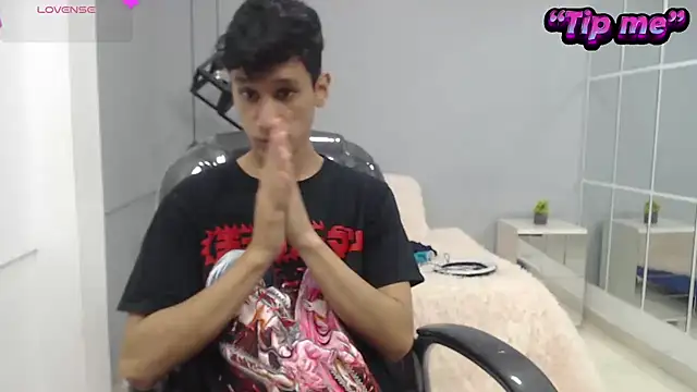 Snapshot of alan_ws chatting on December 2024 12:22:02 PM alan ws online show from December 2024 12:22:02 PM