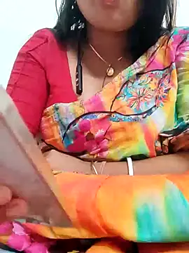 Snapshot of Priya_2222 chatting on January 2025 05:44:01 PM Priya 2222 online show from January 2025 05:44:01 PM