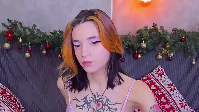 as1an girlfriend online show from December 2024 05:10:01 PM