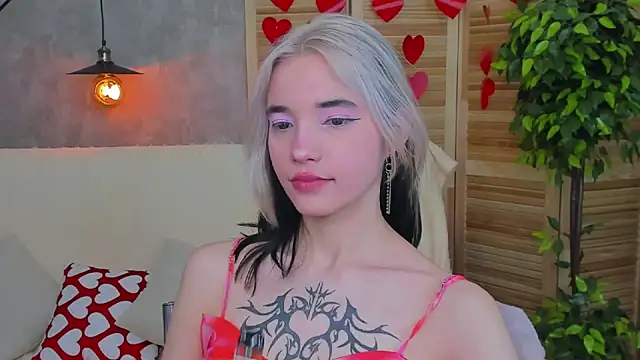 as1an girlfriend online show from February 2025 06:45:01 AM