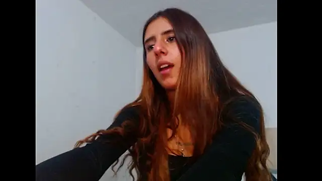 Snapshot of Pearl_amethyst chatting on February 2025 04:48:02 AM Pearl amethyst online show from February 2025 04:48:02 AM