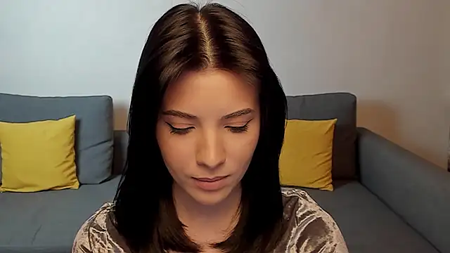 Anita Robby online show from February 2025 01:21:02 PM