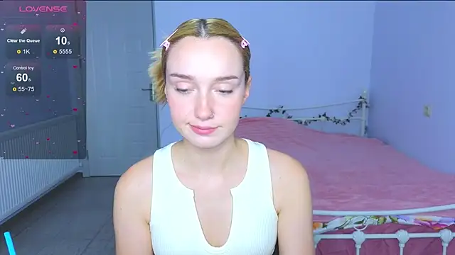 Wild Sophie  online show from September 2025 02:32:01 PM