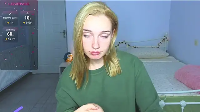 Wild Sophie  online show from October 2025 05:30:01 PM