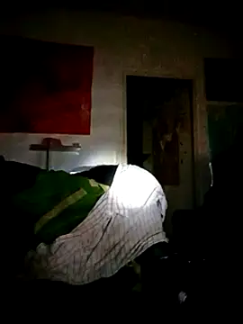 Ozomitro online show from February 2025 01:00:01 AM