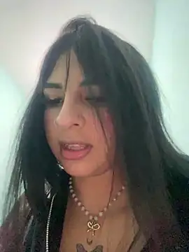 Hilary pinkk online show from December 2024 02:24:01 AM