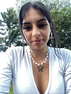 Hilary pinkk online show from January 2025 10:48:01 PM