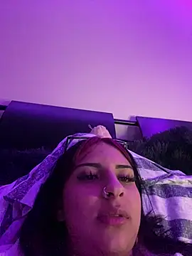 Hilary pinkk online show from February 2025 06:44:01 AM