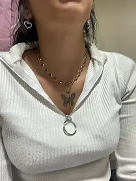 Hilary pinkk online show from March 2025 01:10:01 AM