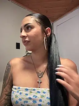 Hilary pinkk online show from September 2025 03:22:01 AM