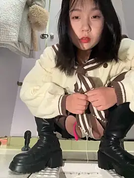 Xixi-Gala online show from December 2024 05:05:02 AM