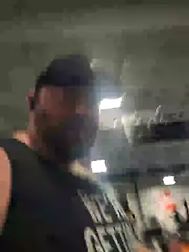 Snapshot of Strong_Bear89 chatting on December 2024 06:35:01 AM Strong Bear89 online show from December 2024 06:35:01 AM