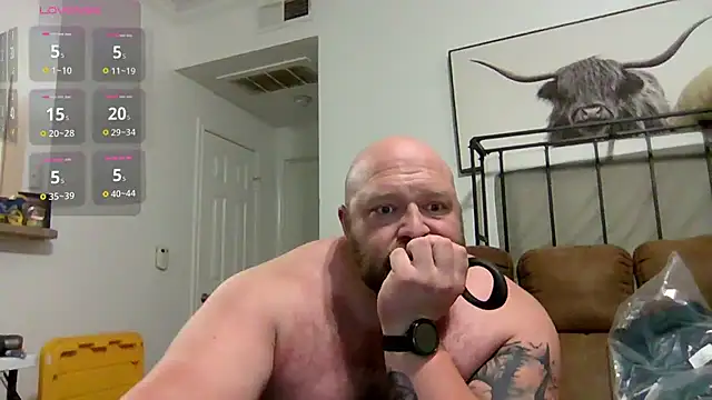 Snapshot of Strong_Bear89 chatting on March 2025 09:38:01 AM Strong Bear89 online show from March 2025 09:38:01 AM