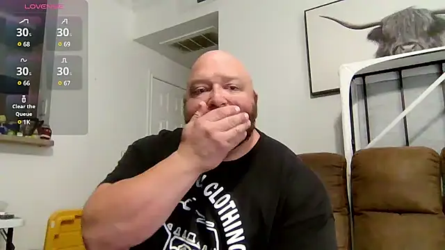 Snapshot of Strong_Bear89 chatting on March 2025 07:27:02 PM Strong Bear89 online show from March 2025 07:27:02 PM