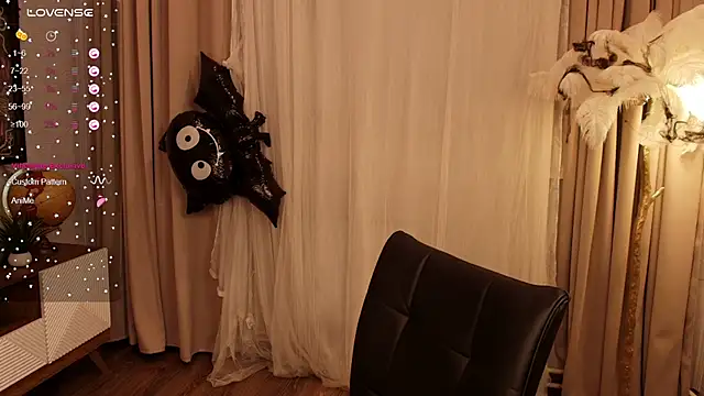 Snapshot of margeriTirell chatting on November 2025 02:56:02 AM margeriTirell online show from November 2025 02:56:02 AM