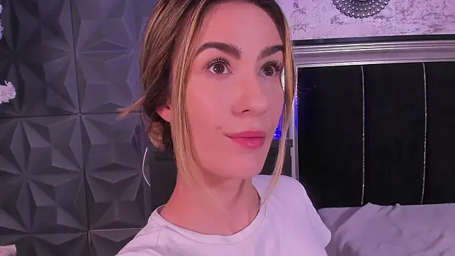 LaurynCopper online show from July 2026 05:31:02 AM