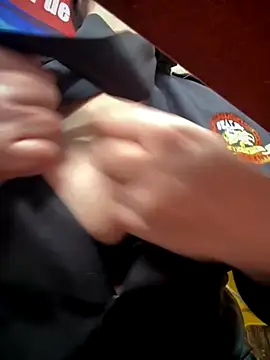 Alysson-- online show from November 2025 04:17:01 PM