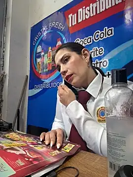 Alysson-- online show from November 2025 01:35:02 PM