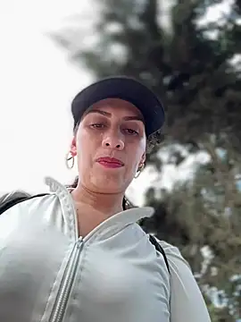 Alysson-- online show from April 2026 01:59:01 PM