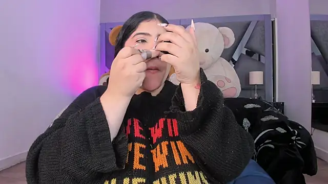 AmberiniHoffman online show from October 2025 12:19:01 PM