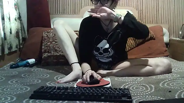 AlanaLaDream online show from April 2026 12:14:02 PM