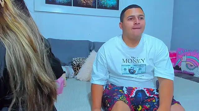 naughtyloverss online show from December 2024 11:19:01 AM