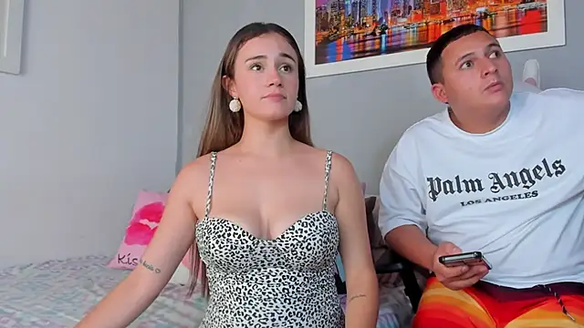 naughtyloverss online show from December 2024 06:06:01 PM