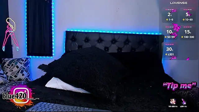 Skyler  blue4 online show from January 2025 01:28:01 AM