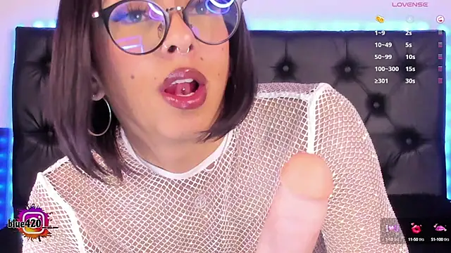 Skyler  blue4 online show from January 2025 12:39:02 AM